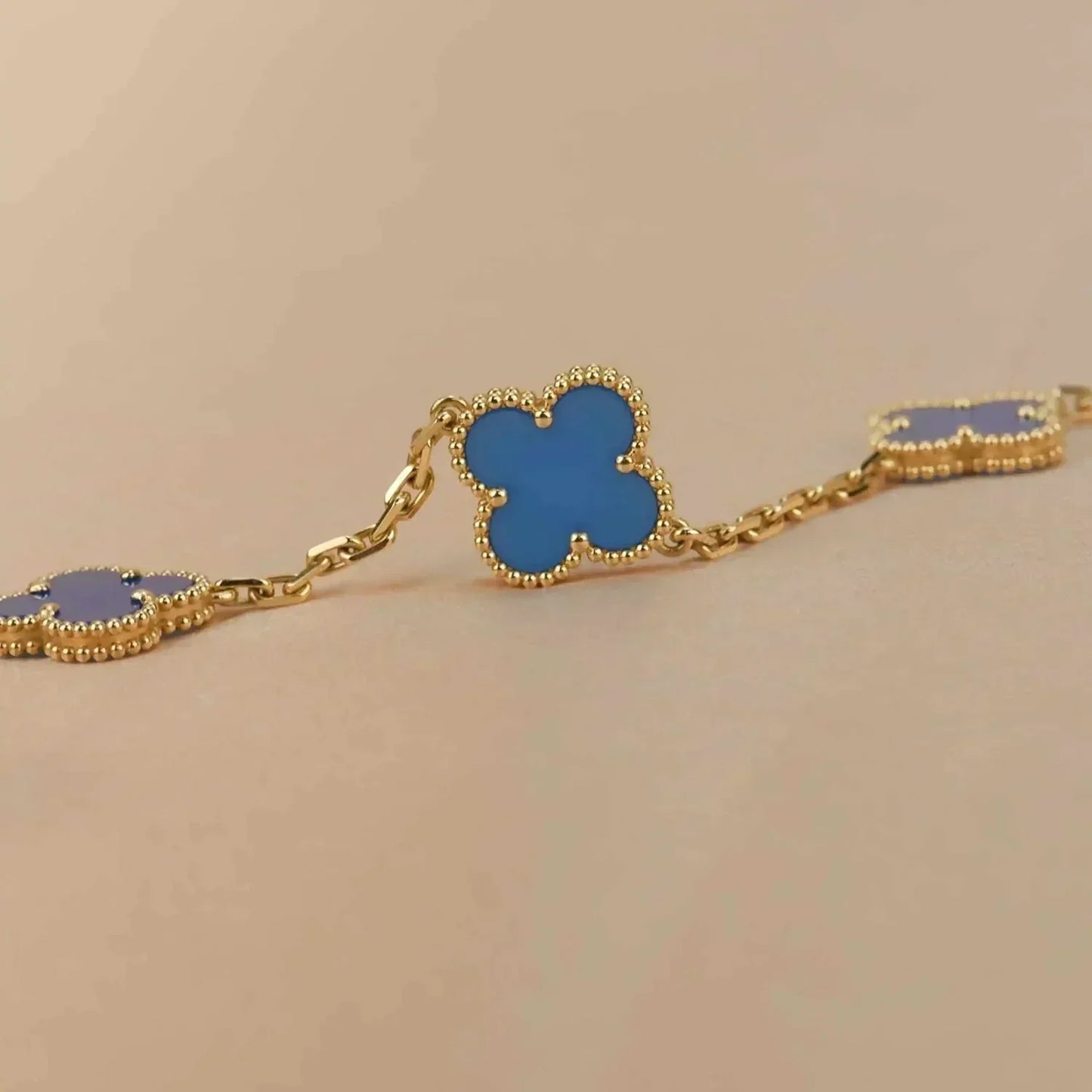 [basloveJW]CLOVER 5 MOTIVE BLAUER ACHATARMBAND