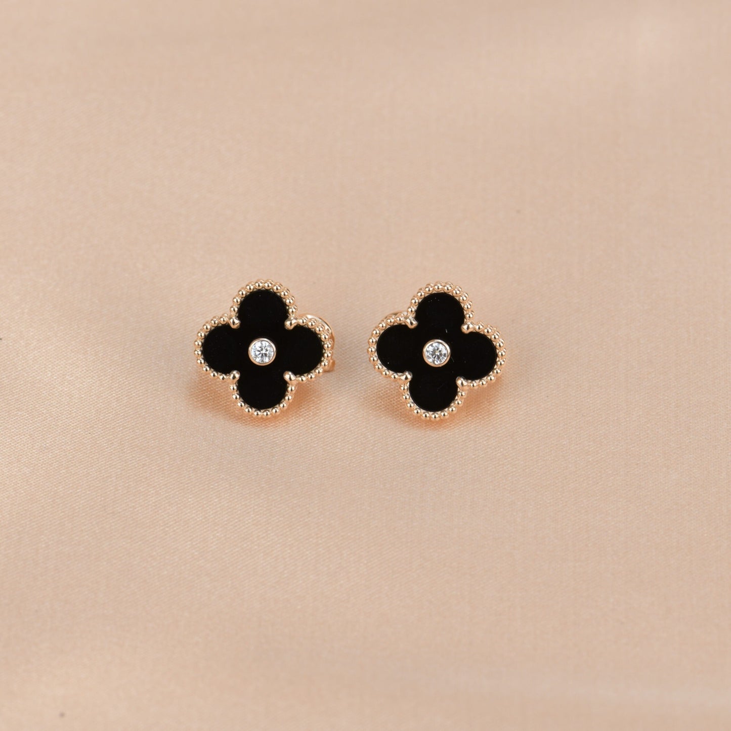 [basloveJW]CLOVER MEDIUM 1 MOTIFS ONYX DIAMOND OHRRINGE