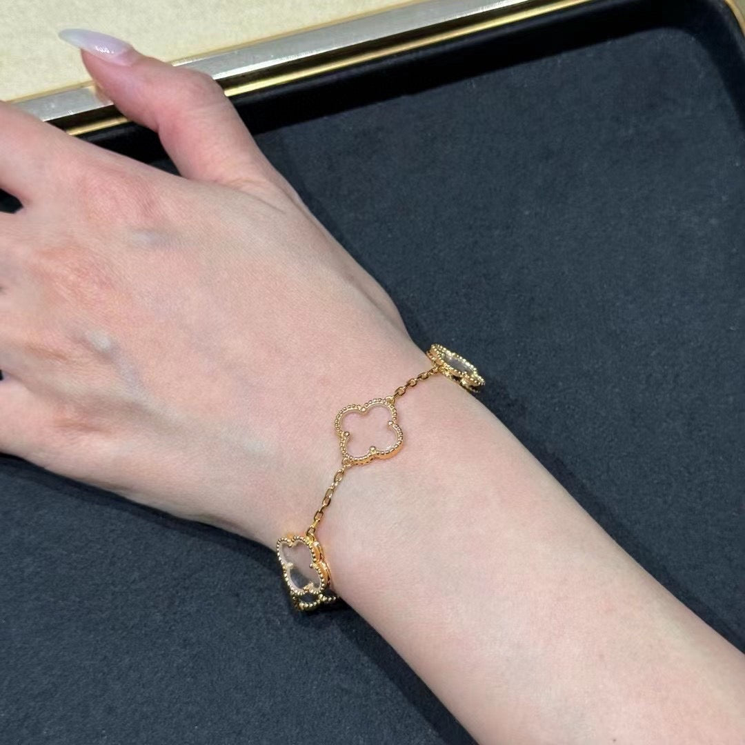 [AURORA]CLOVER 5 MOTIF ROCK CRYSTAL PINK GOLD BRACELET