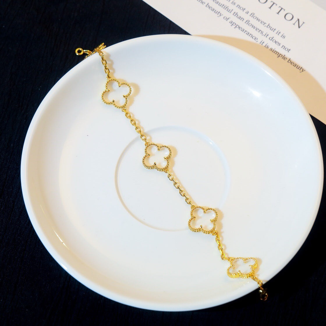 [AURORA]CLOVER 5 MOTIF ROCK CRYSTAL PINK GOLD BRACELET