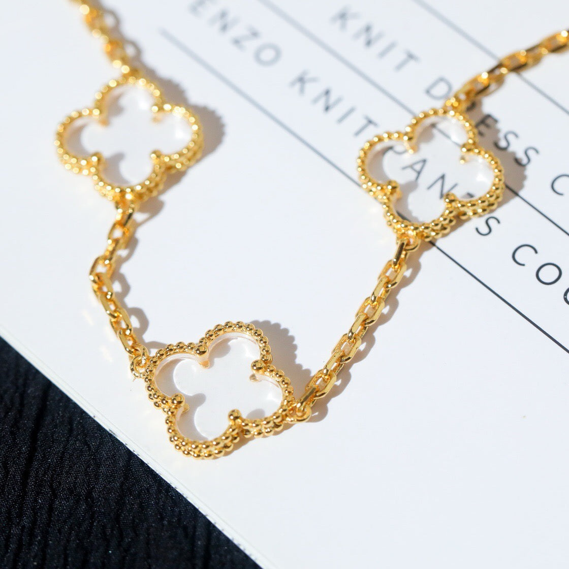 [AURORA]CLOVER 5 MOTIF ROCK CRYSTAL PINK GOLD BRACELET