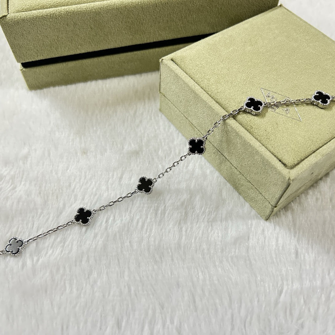 [AURORA]CLOVER 6 MOTIF  ONYXS BRACELET