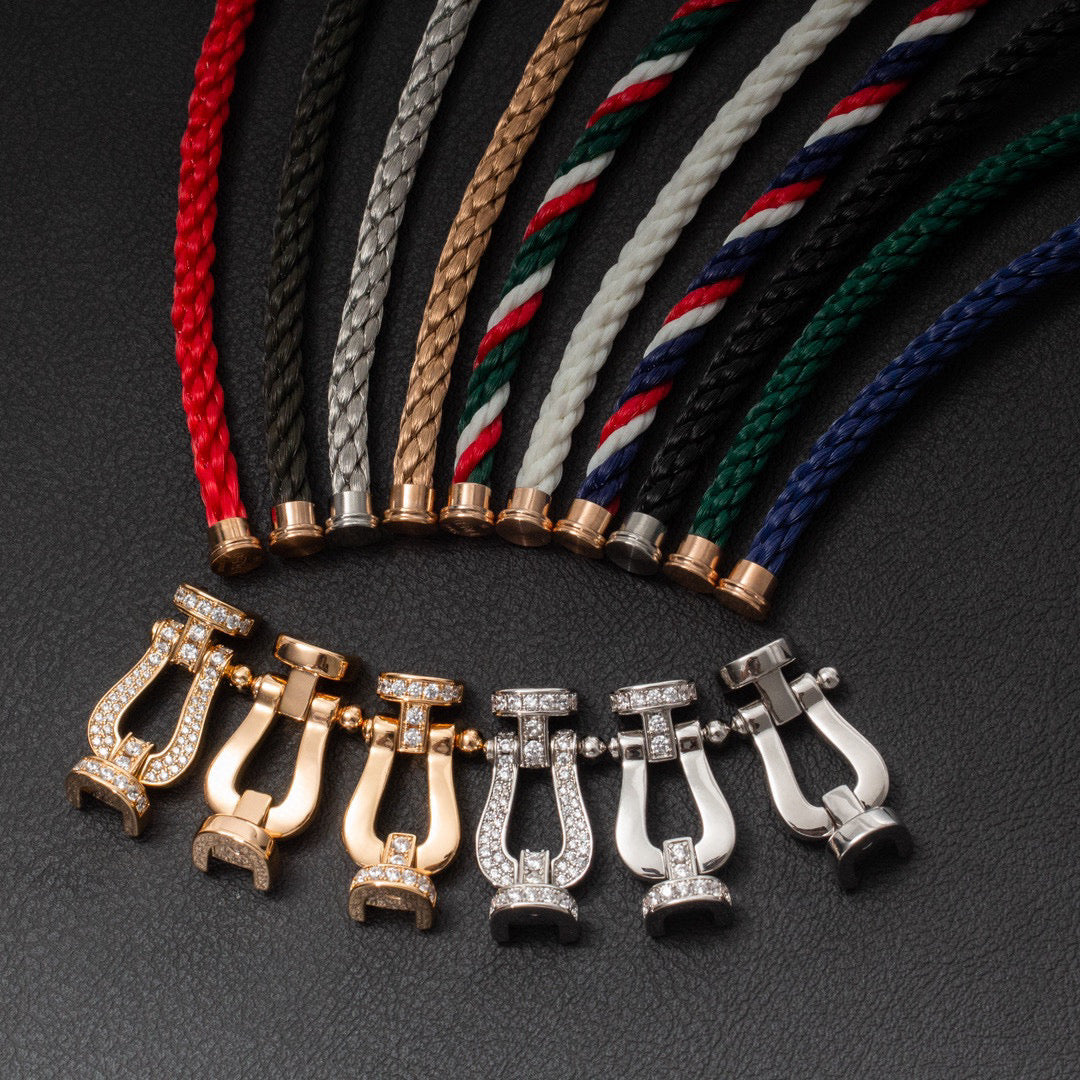 [AURORA]FORCE LARGE HORSESHOE HALF DIAMOND BRACELET SILVER