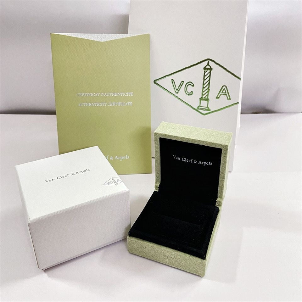 [AURORA]VA CLOVER BRACELET NECKLACE RING BOX GIFT BAG