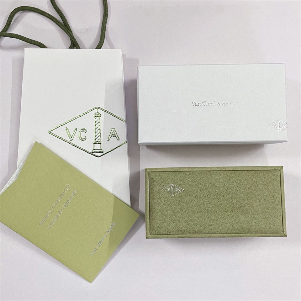 [AURORA]VA CLOVER BRACELET NECKLACE RING BOX GIFT BAG