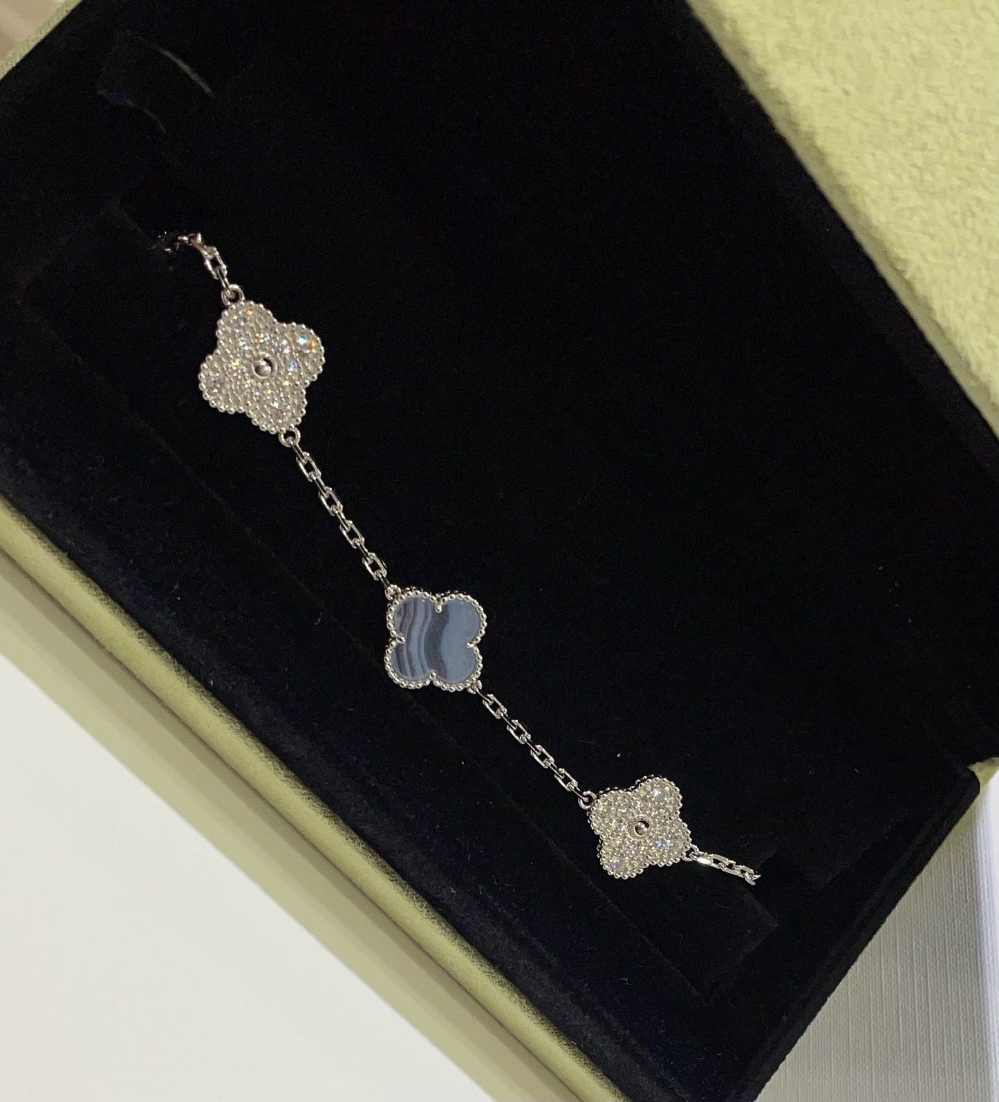 [AURORA]CLOVER  5 MOTIF DIAMOND PURPLE CHALCEDONY BRACELET SILVER