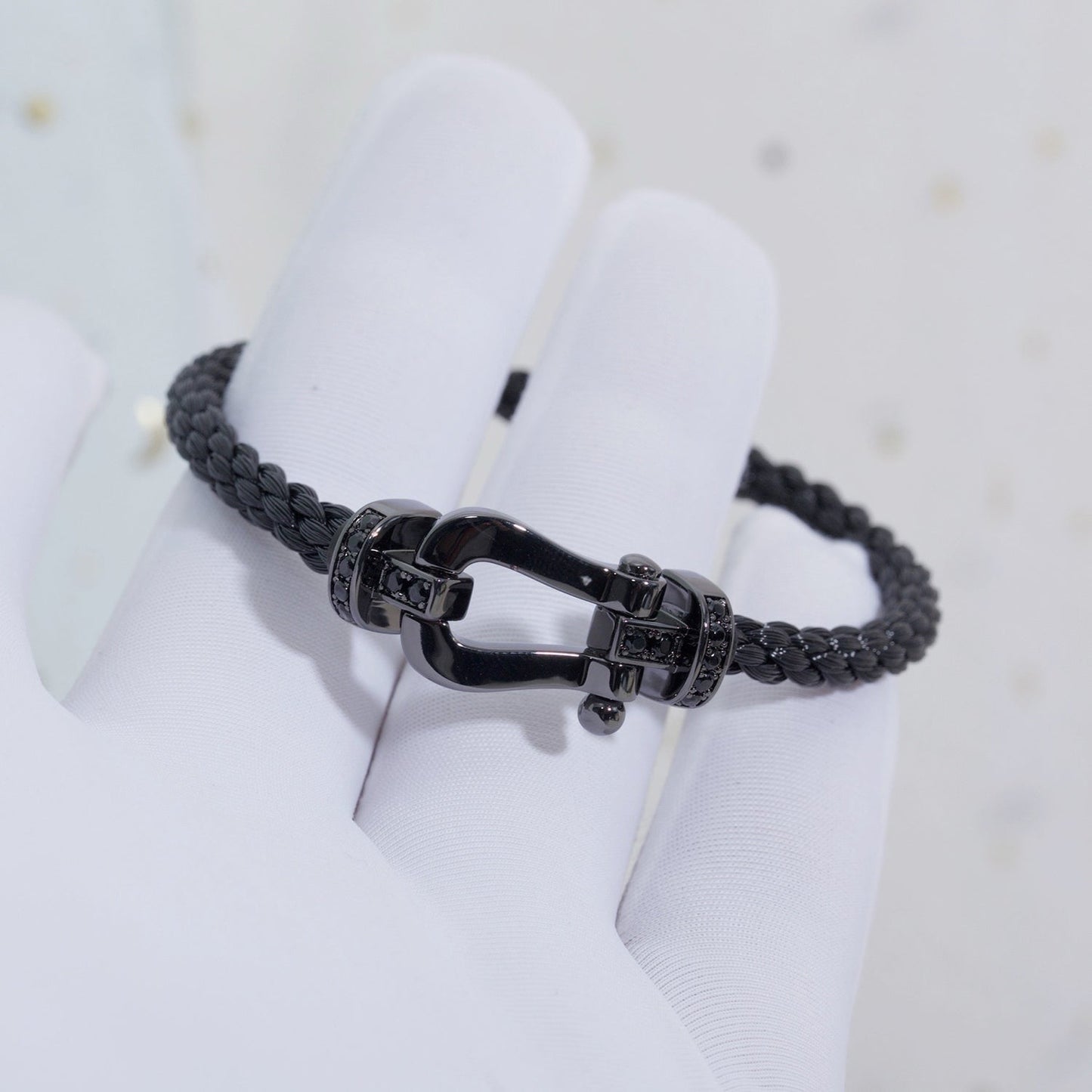 [AURORA]FORCE LARGE SERIES HORSESHOE BLACK SAMURAI BRACELET