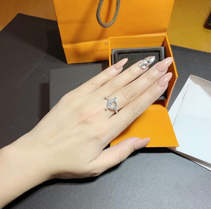 [AURORA]ECHAPPEE RING SILBER DIAMANT