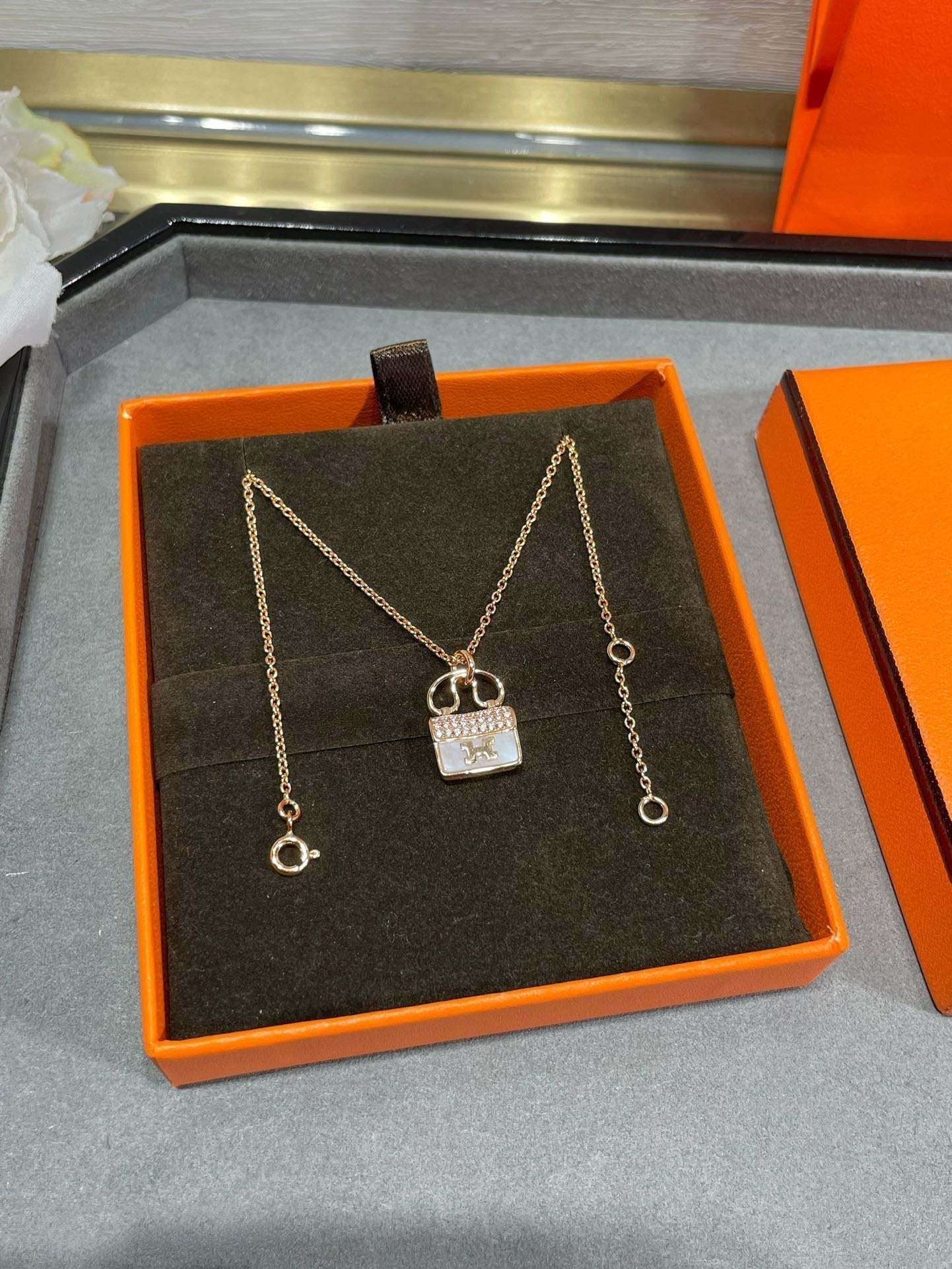 [AURORA]H CIRCE MOISSANITE ANHÄNGER HALSKETTE GOLD