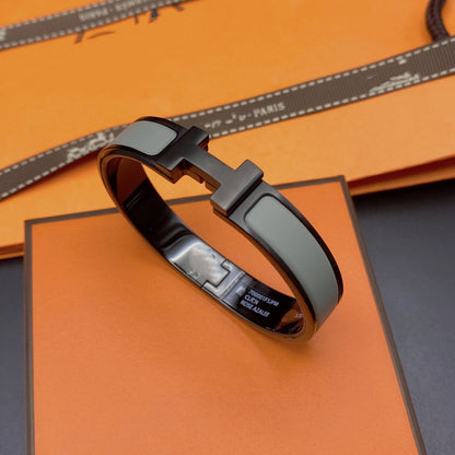 [AURORA]CLIC HM SO SCHWARZ GRAU ARMBAND