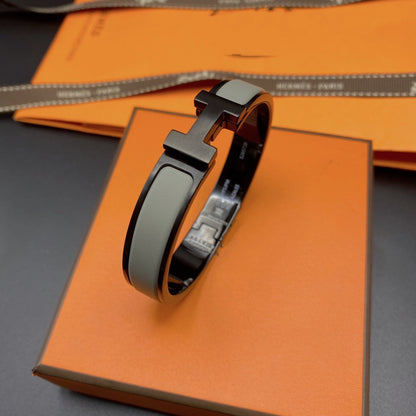 [AURORA]CLIC HM SO SCHWARZ GRAU ARMBAND