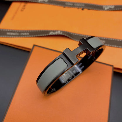 [AURORA]CLIC HM SO SCHWARZ GRAU ARMBAND