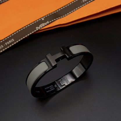 [AURORA]CLIC HM SO SCHWARZ GRAU ARMBAND
