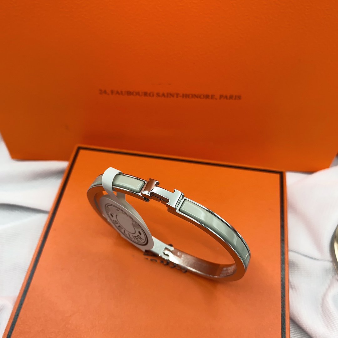 [AURORA]CLASSIC HM CLIC GRÜN 8MM EMAILLE ARMBAND