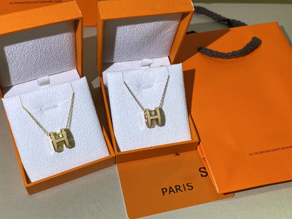 [AURORA]HM CLIC GELBE EMAILLE GOLD HALSKETTE