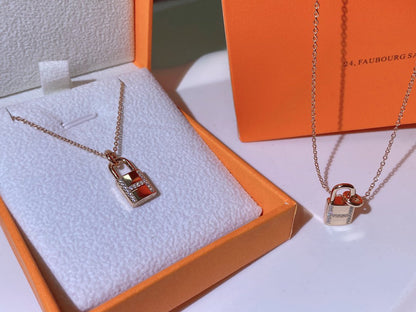 [AURORA]HM ADVANCED NICHE LOCK HEAD NECKLACE DIAMONDS