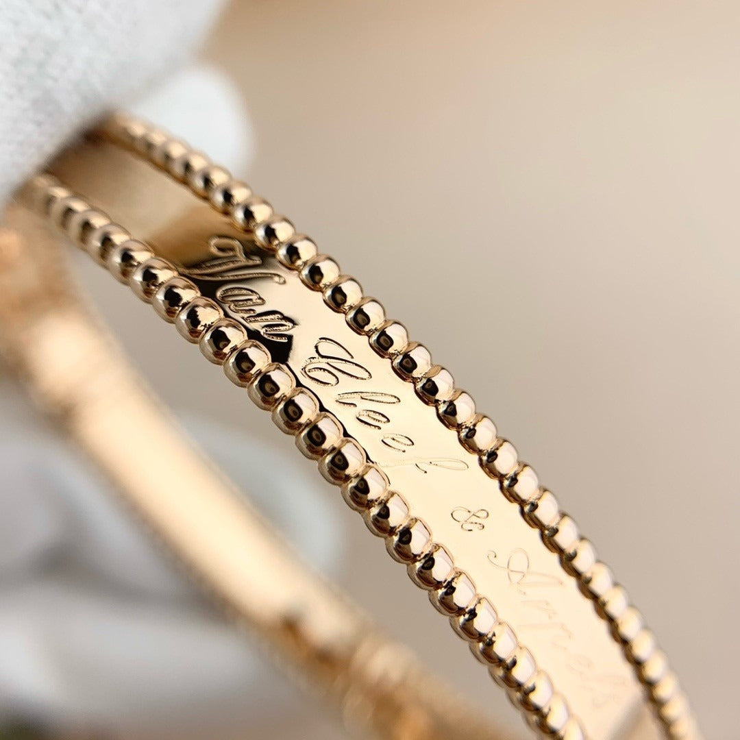 [AURORA]CLOVER ARMBAND-GRAVURSERIE