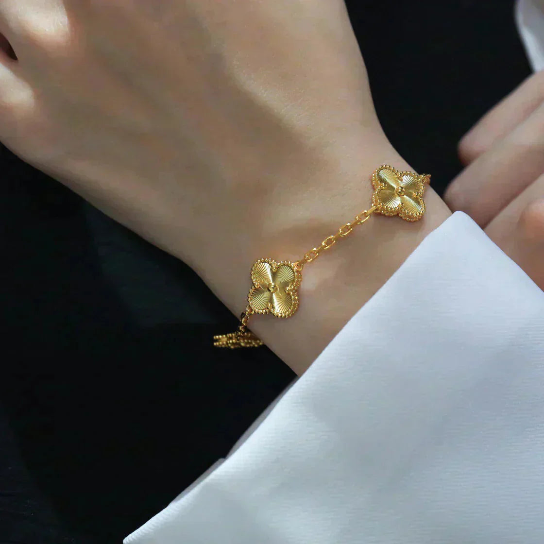 [AURORA]CLOVER 5 FLOWERS LASER BRACELET