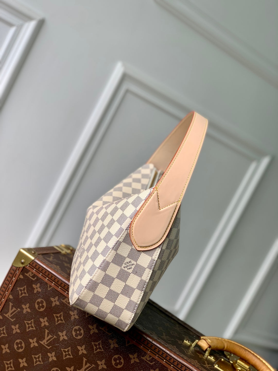 SLOUCHY PM 33 IN WHITE GREY CHECKERBOARD PATTERN DAMIER AZUR COATED CANVAS