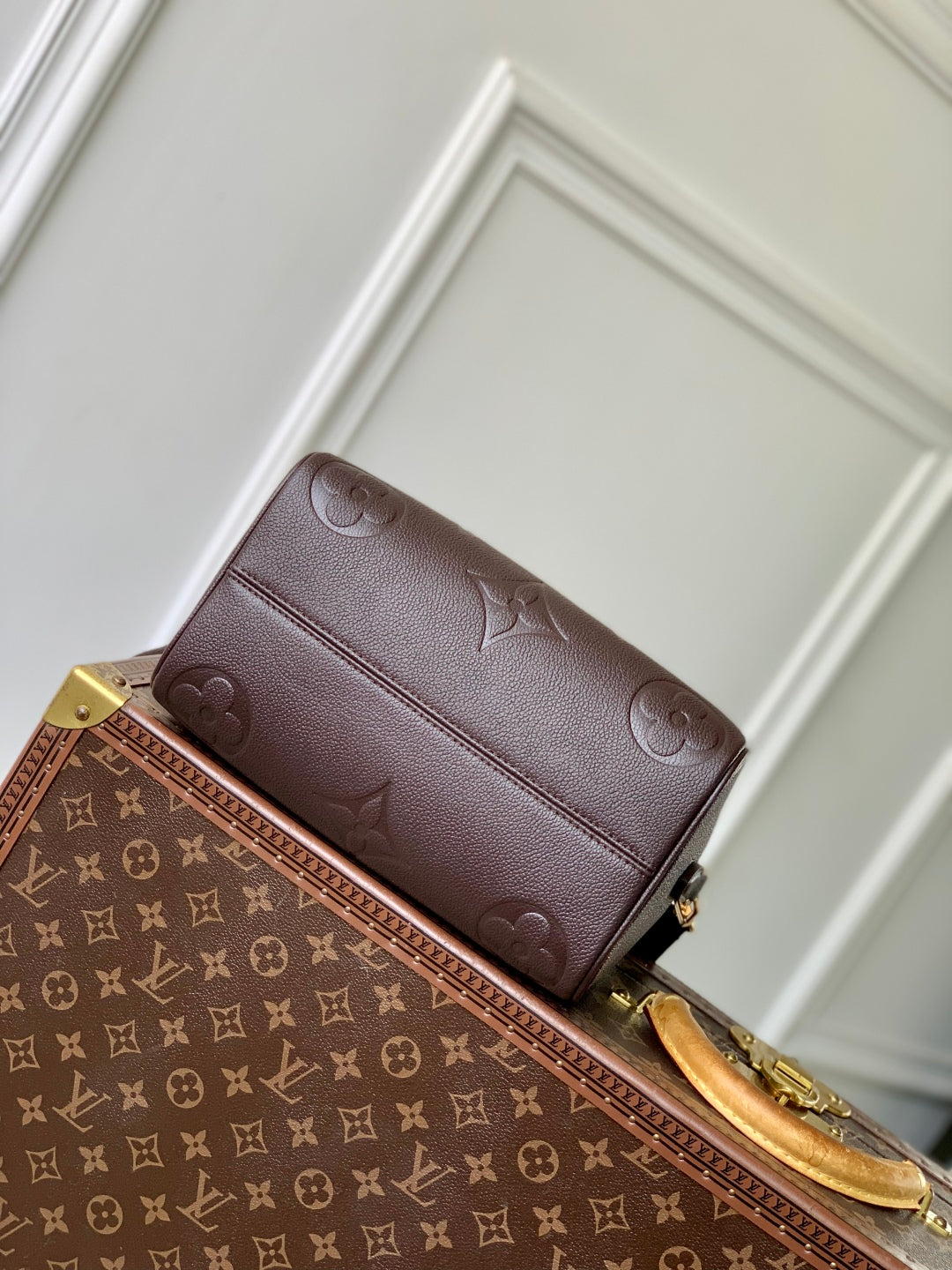 SPEEDY BANDOULIERE 25 IN DARK BROWN MONOGRAM EMPREINTE CALFSKIN EMBOSSED LOGO