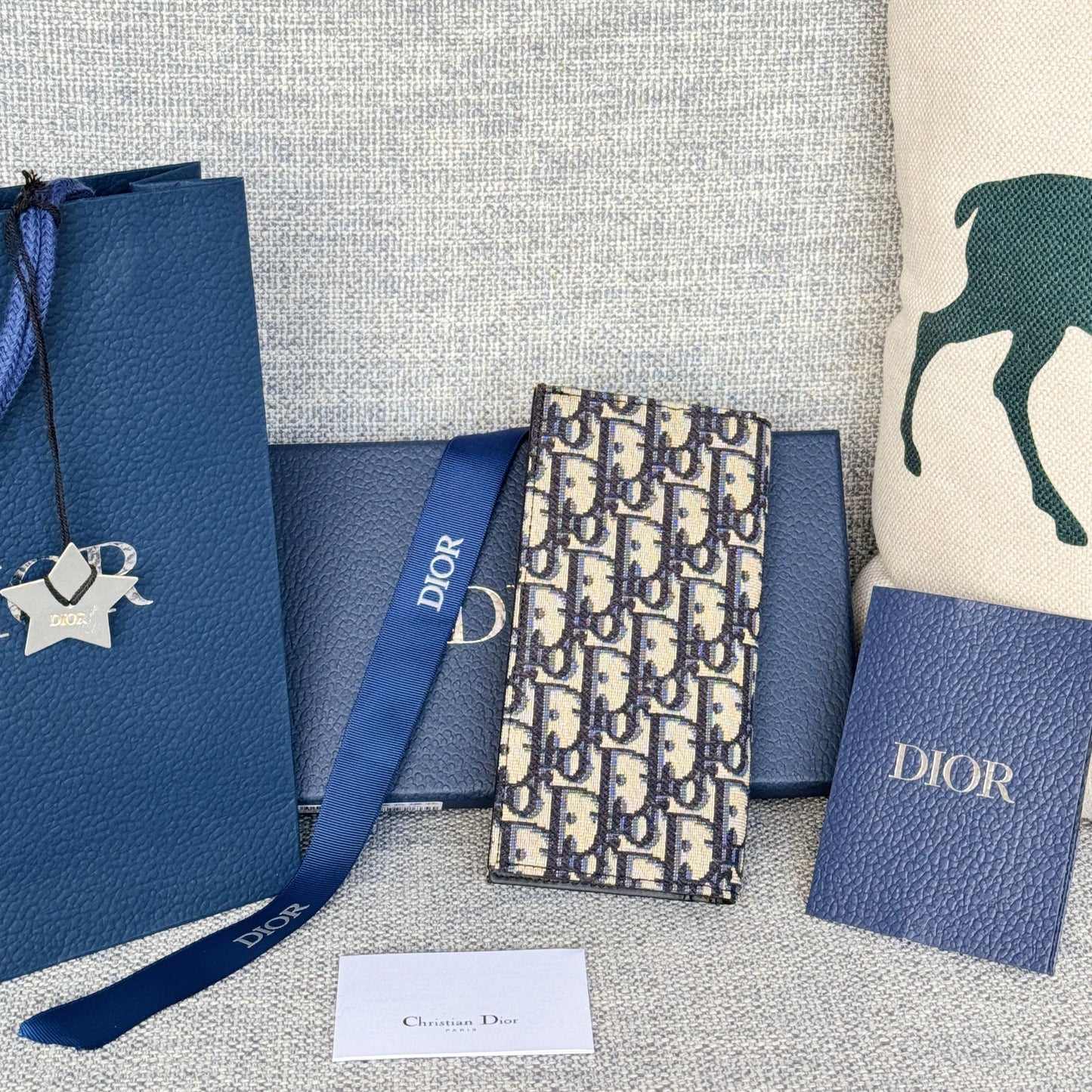 VERTICAL LONG WALLET 19 IN BLUE MONOGRAM OBLIQUE JACQUARD