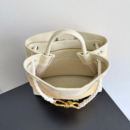 BOTTEGA VENETA 25S SMALL ANDIAMO 25 IN IVORY CALFSKIN AND RAFFIA