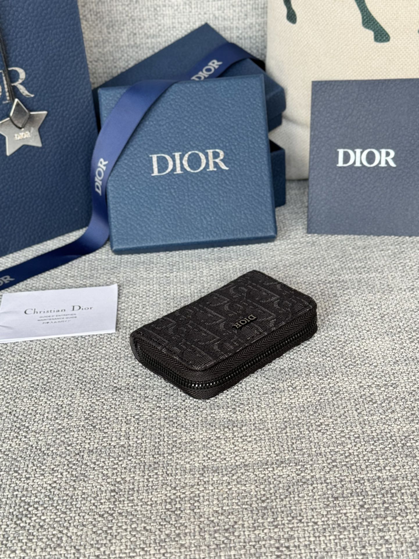 ZIPPED MINI WALLET 10 IN BLACK MONOGRAM OBLIQUE JACQUARD