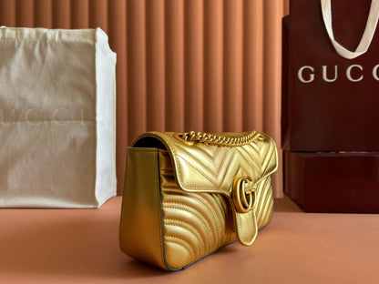MARMONT MEDIUM SHOUDER BAG 26 IN YELLOW GLOSSY CALFSKIN
