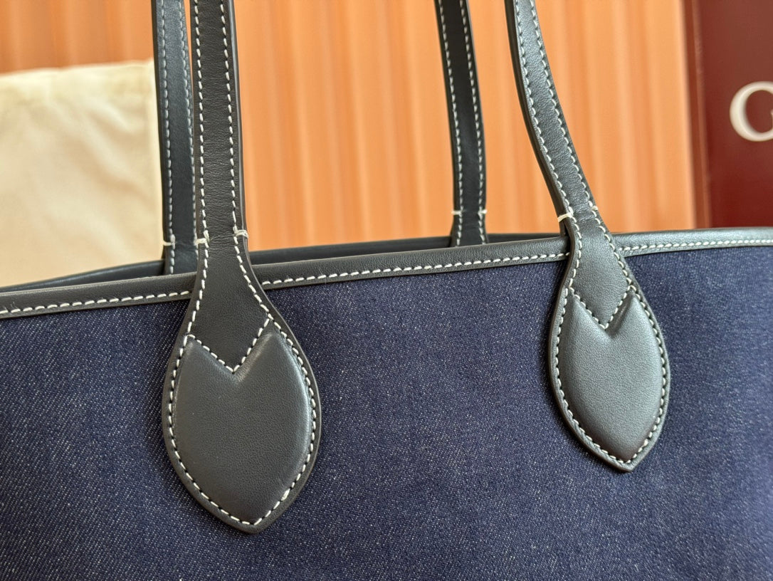 SMALL TOTISSIMA REVERSIBLE TOTE 22 IN DARK BLUE DENIM ONE SIDE BEIGE AND BLUE CALFSKIN ON THE OTHER