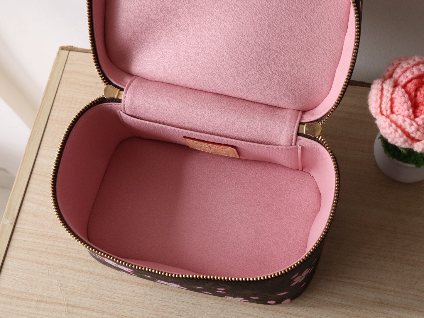 NICE MINI TOILETRY BAG 20 IN SAKURA BROWN MONOGRAM COATED CANVAS