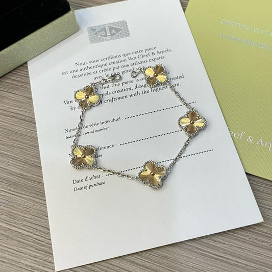 [AURORA]CLOVER  5 MOTIFS  CHRISTMAS LIMITED EDITION BRACELET