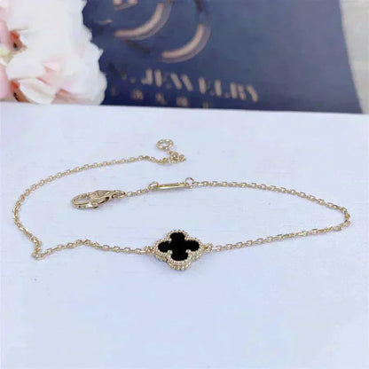 [AURORA]CLOVER ONYX SINGLE FLOWER BRACELET